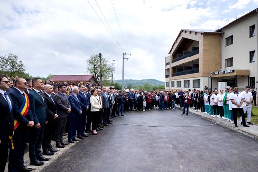 O nouă stațiune balneară a fost inaugurată în Vrancea. Ilie Bolojan, prezent la deschidere