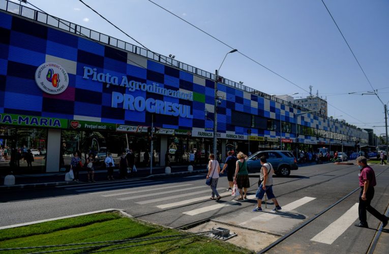 O parte din Piața Progresul, vizată pentru demolare la 15 ani de la construire