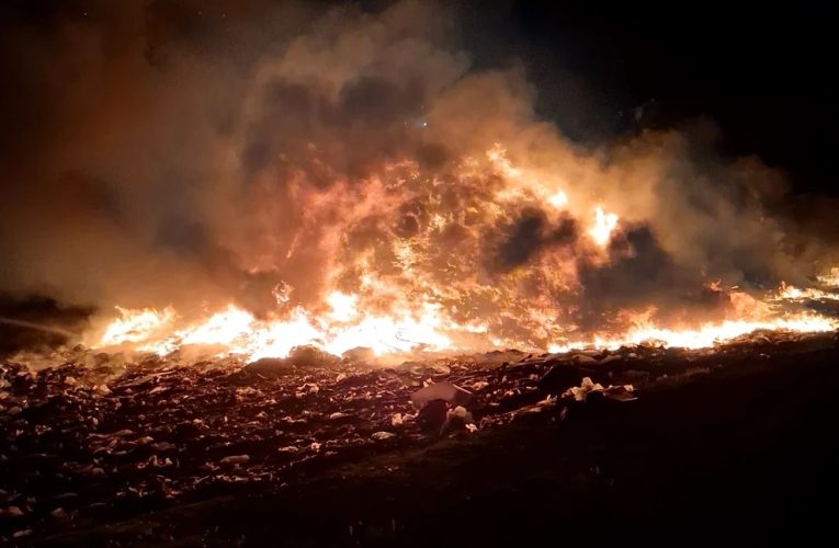 Oradea on alert due to smoke from landfill fire