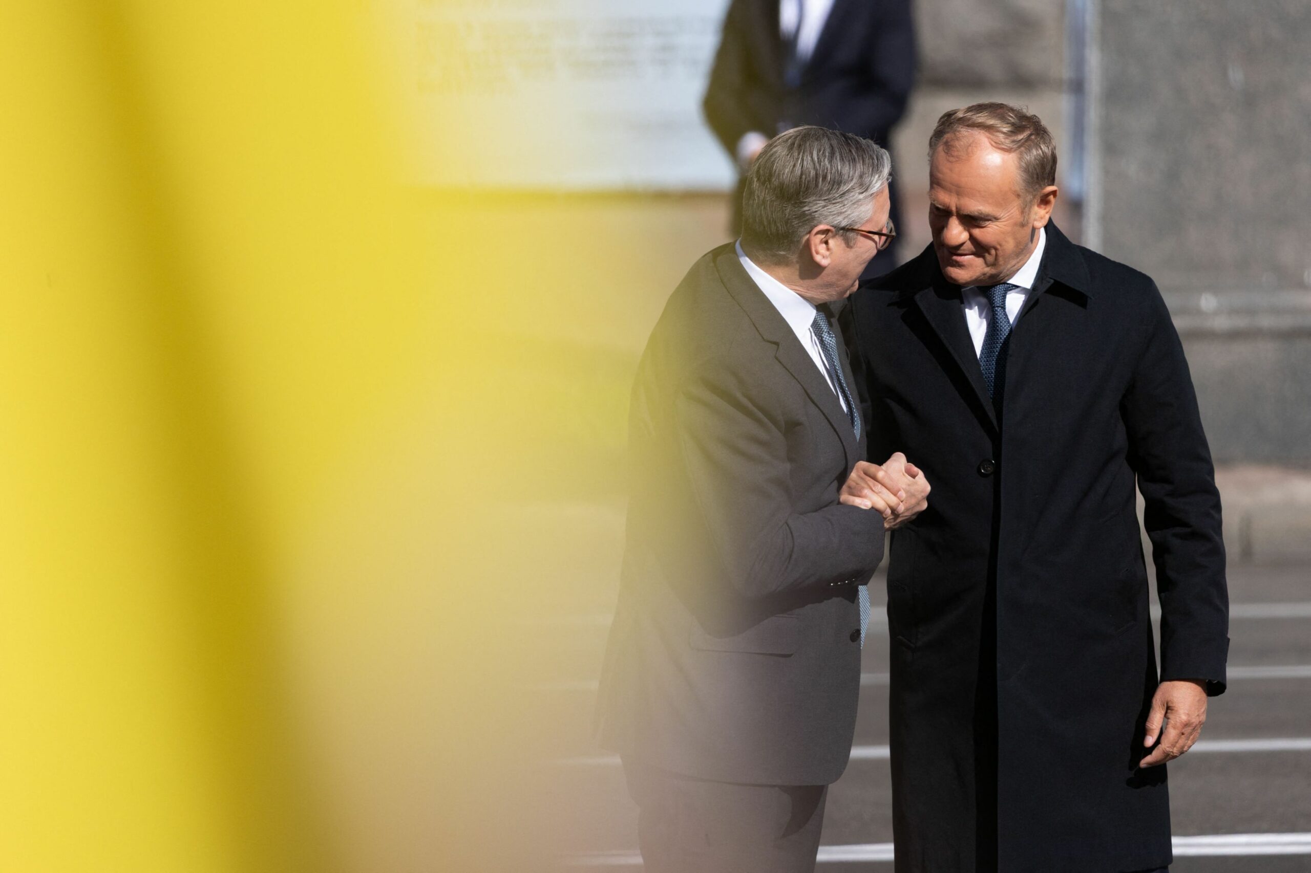 Polonia și Marea Britanie au bătut palma: Au semnat un tratat de apărare pentru a contracara amenințările Rusiei