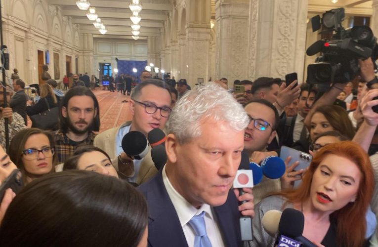 Predoiu, după căderea Guvernului Bolojan: „Ar fi trebuit să se negocieze până când se cădea sub masă”