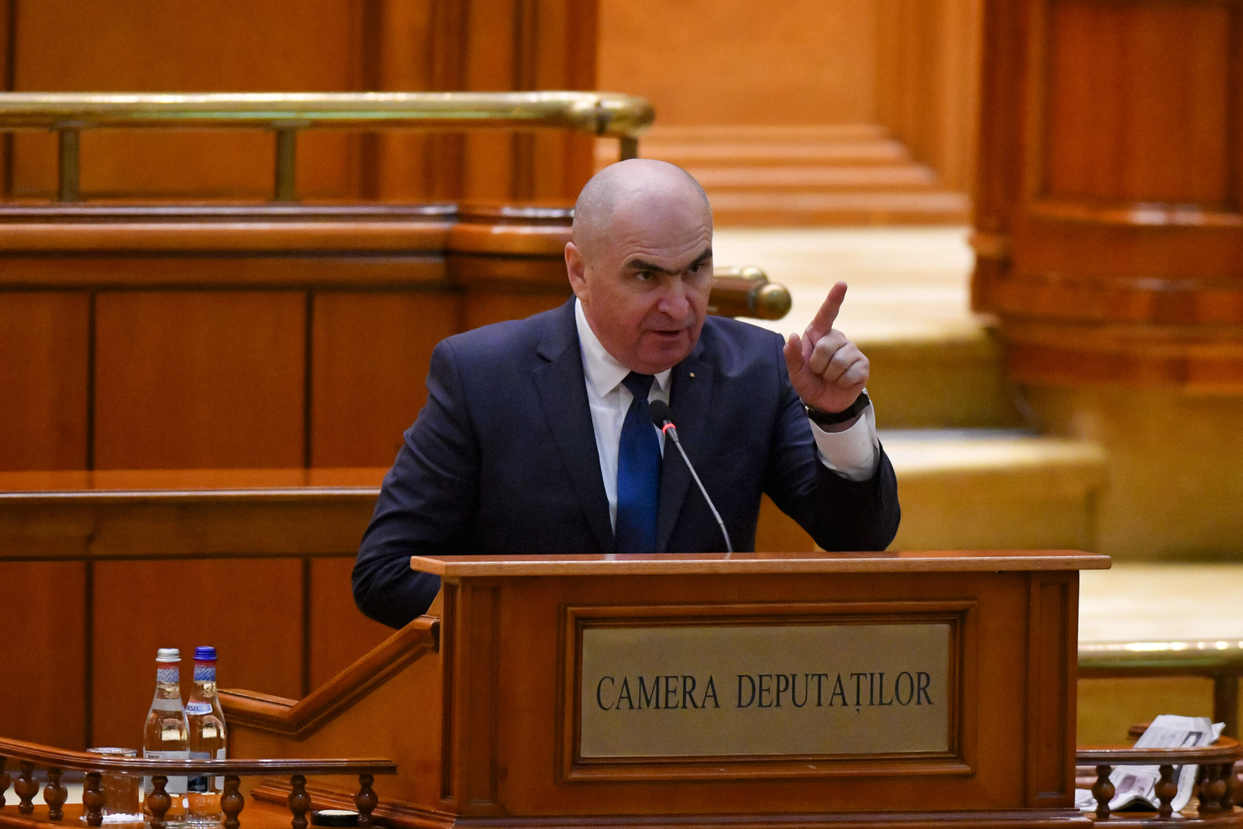Presa germană: Reforma din România intră în impas după votul social-democraților și al partidelor extremiste