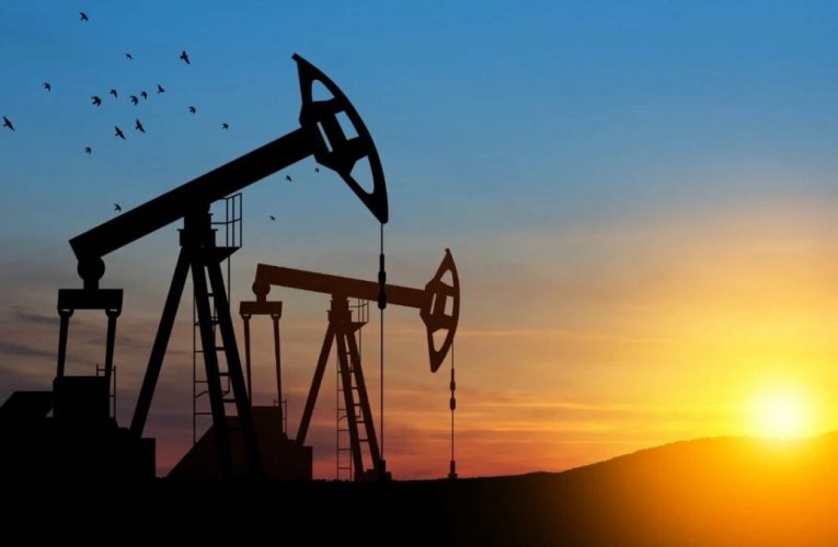 Prețul petrolului a scăzut după ce Trump a anunțat că SUA vor ajuta la eliberarea navelor blocate în Strâmtoarea Ormuz