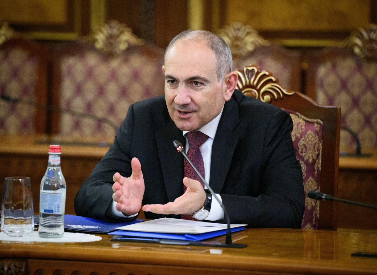 Rusia intenționează să trimită 100.000 de oameni într-o țară pentru a vota împotriva unui candidat