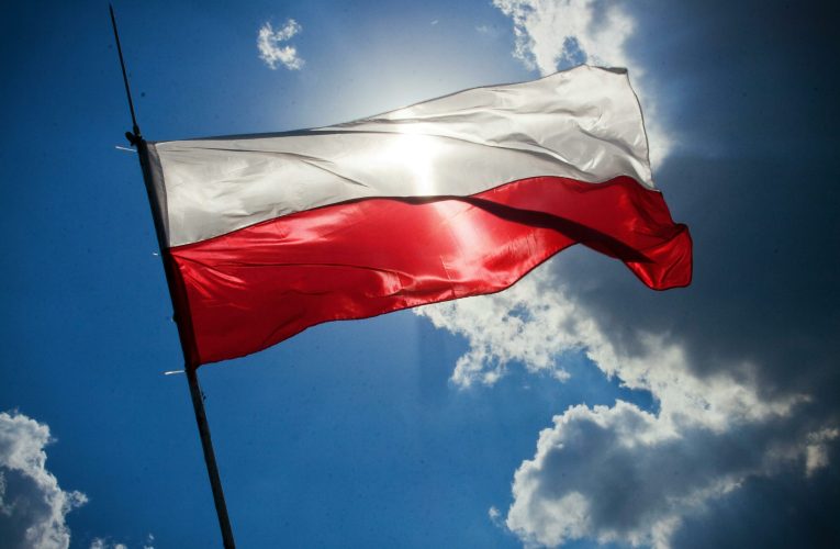 Rusia recrutează „agenți low-cost” pentru acțiuni de sabotaj în Polonia, avertizează serviciile de informații