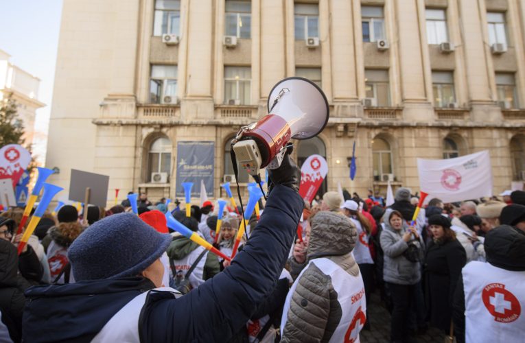Se anunță primele proteste față de proiectul noii legi a salarizării: „Forma publicată, departe de angajamentele și principiile discutate cu reprezentanții Guvernului”