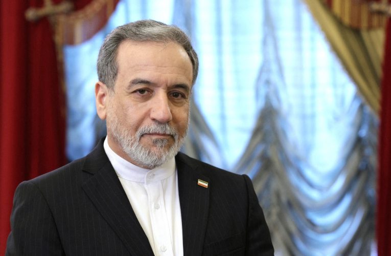Șeful diplomației iraniene, prima vizită în China de la izbucnirea războiului
