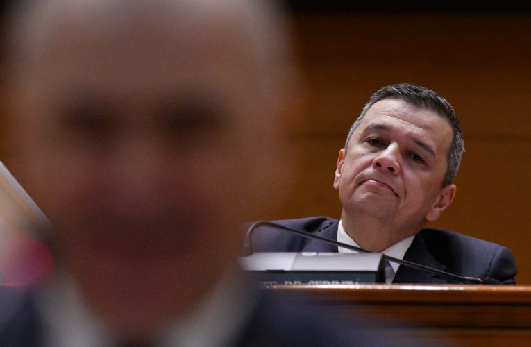 Sorin Grindeanu: „Să învățăm ceva: Nu se învârte lumea în jurul unui singur om. Nimeni nu e Mesia renăscut. Un pol de dreapta ține de planul lui Ilie Bolojan”. Ce variante de Guvern exclude liderul PSD