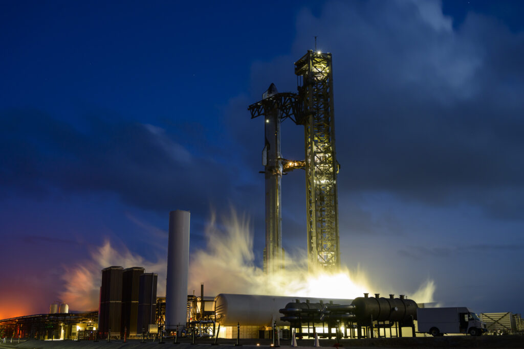 SpaceX amână lansarea mult așteptată a rachetei Starship, un nou test este programat vineri noapte