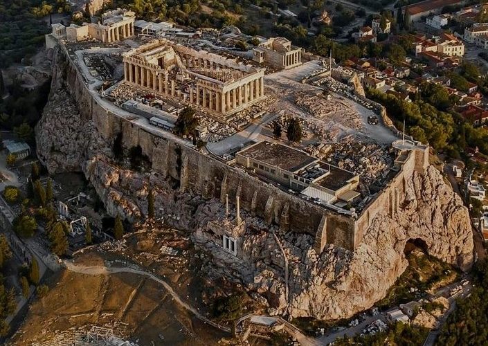Stare de alertă în Grecia / Un miros puternic de gaz a fost raportat în centrul Atenei și în suburbiile sudice