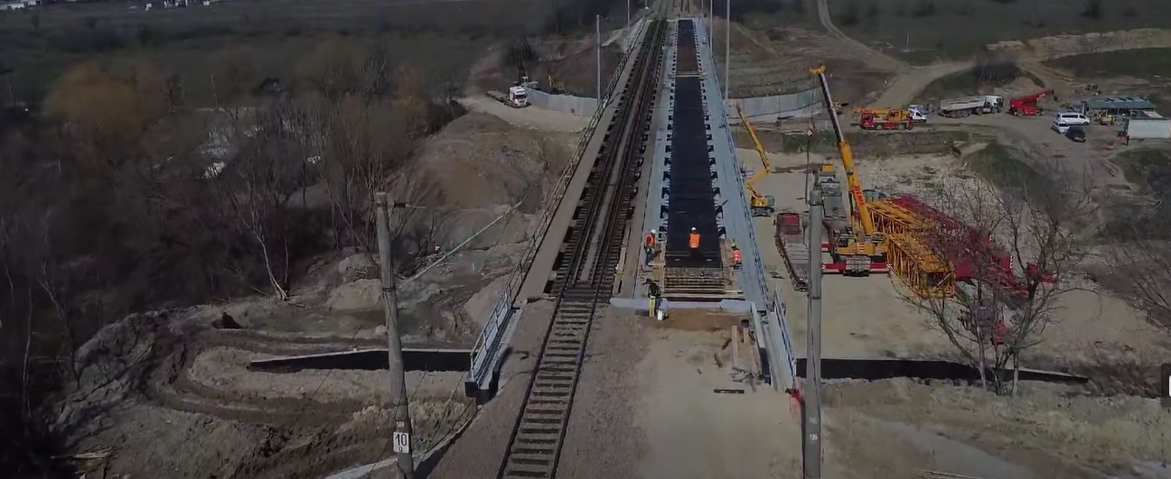 Teste la un viaduct feroviar din sudul României. CFR anunță cum va decurge operațiunea
