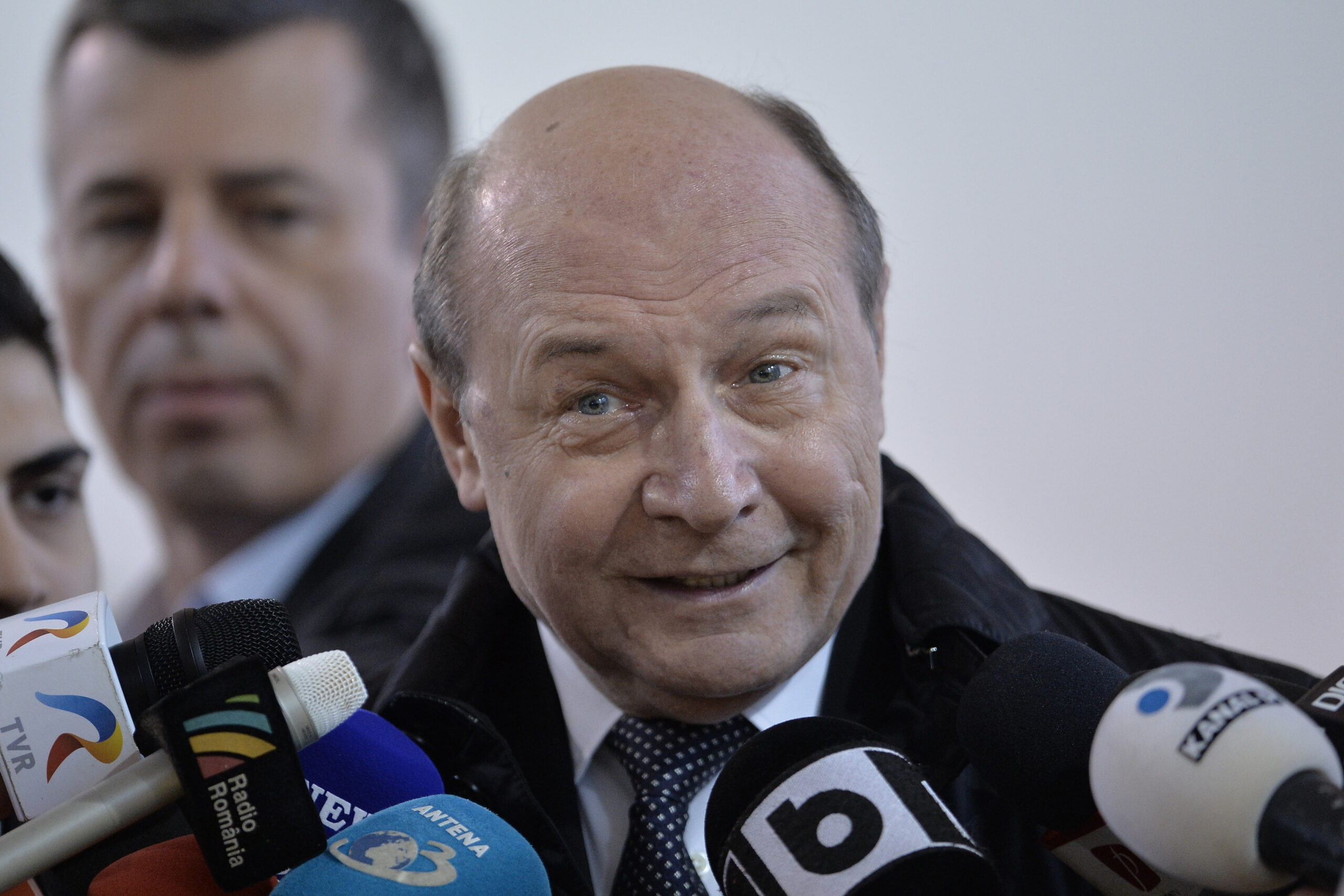Traian Băsescu, despre SAFE: „În fața unei drone, un tanc Abrams sau un tanc românesc face tot atâtea parale”