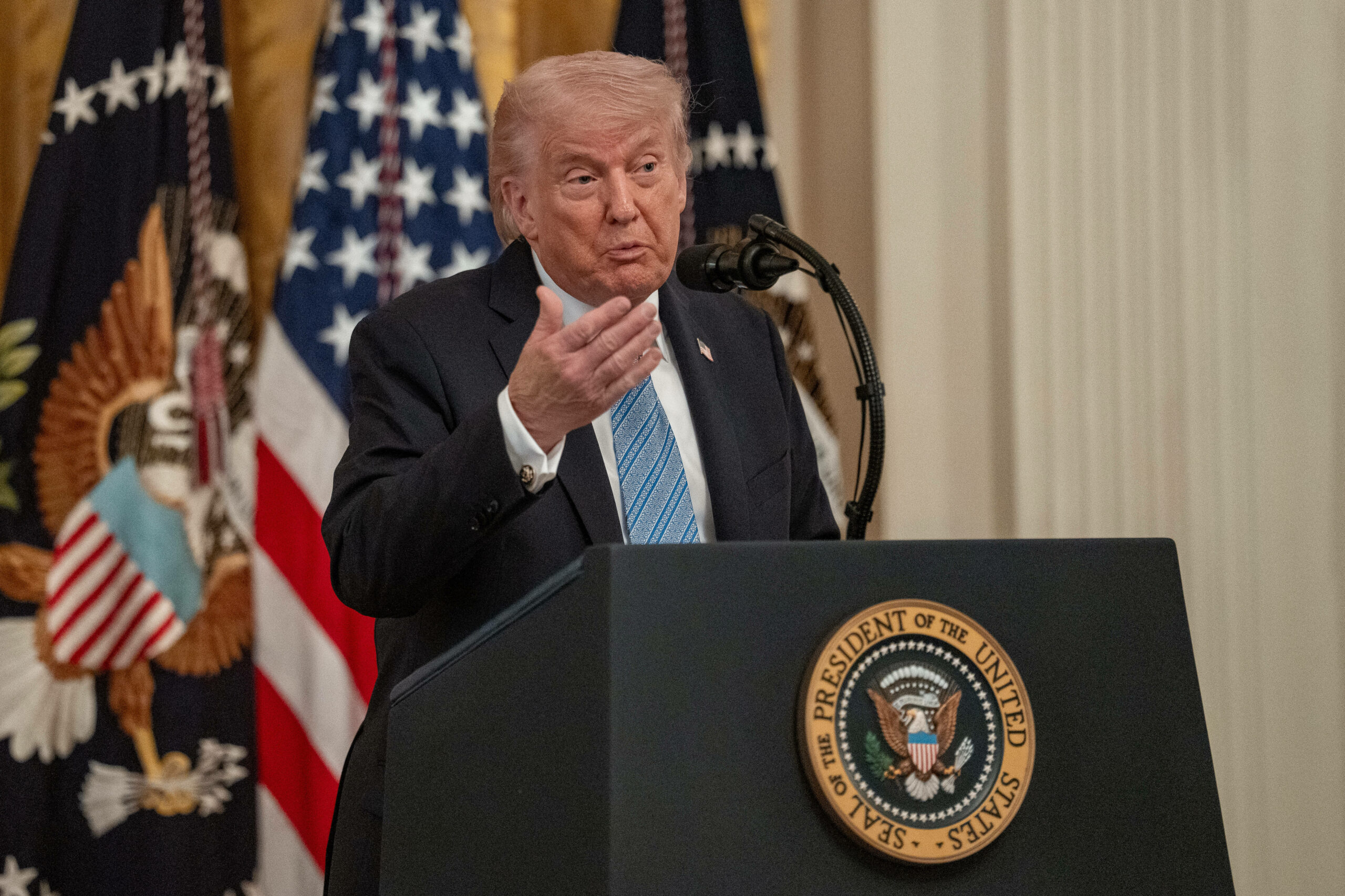 Trump amenință Iranul: „Ceasul ticăie”. Negocierile pentru oprirea războiului, în impas