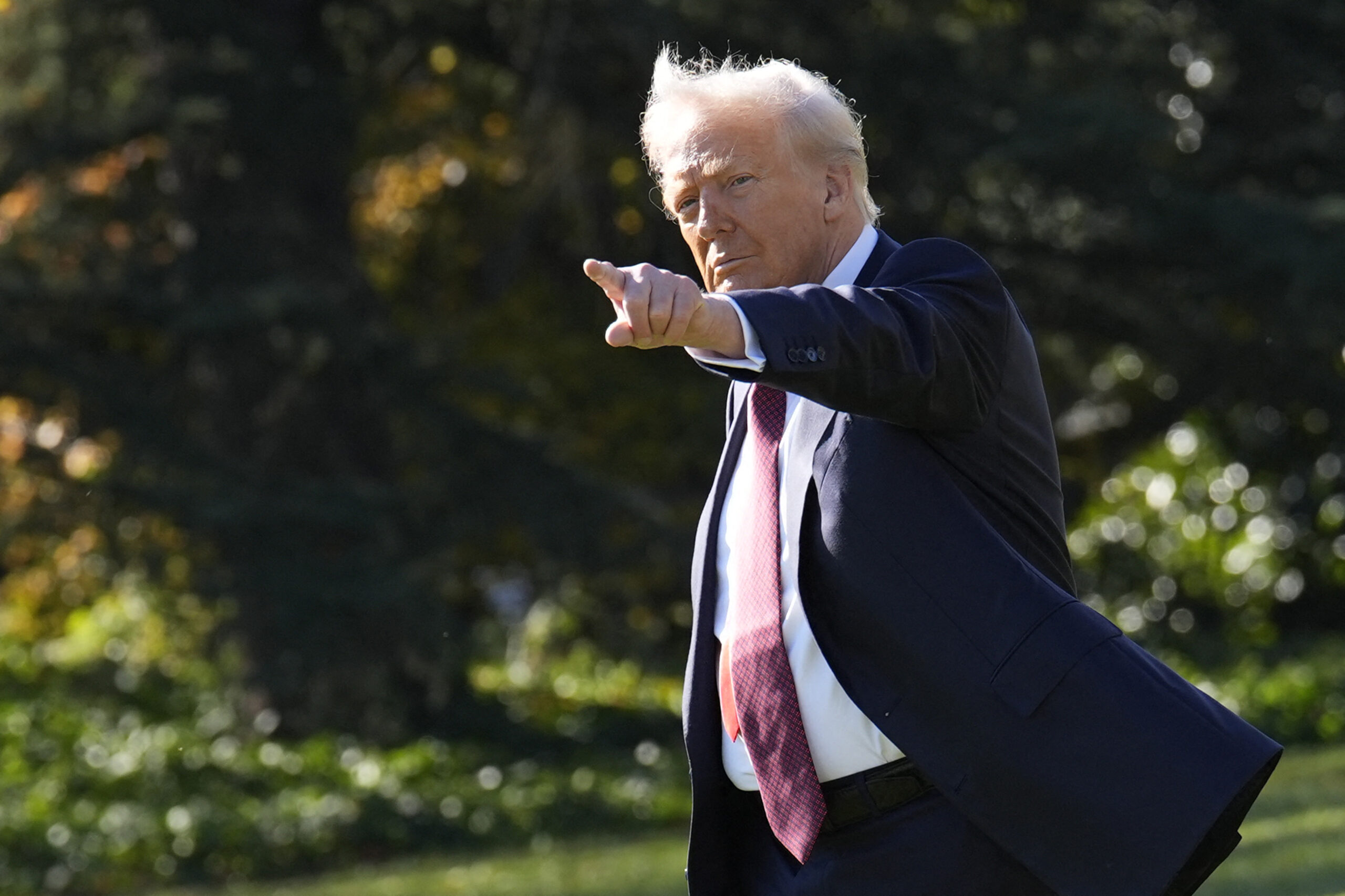 Trump îl susține pe Paxton în turul doi al alegerilor republicane pentru Senatul din Texas