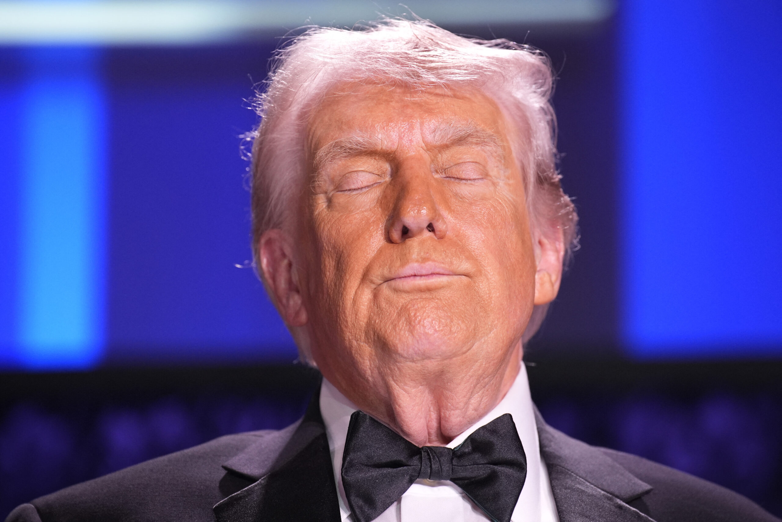Trump se compară cu un Elvis Presley „fără chitară”. Președintele vrea să ia locul artiștilor care și-au anulat participarea la festivitățile dedicate celei de-a 250-a aniversări a independenței
