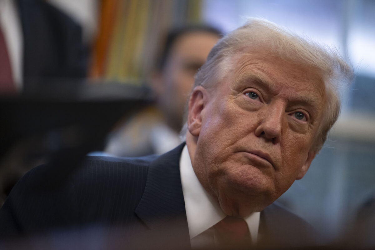Trump vrea vopsirea clădirii de birouri Eisenhower în alb. Clădirea este una istorică și datează din secolul al XIX-lea