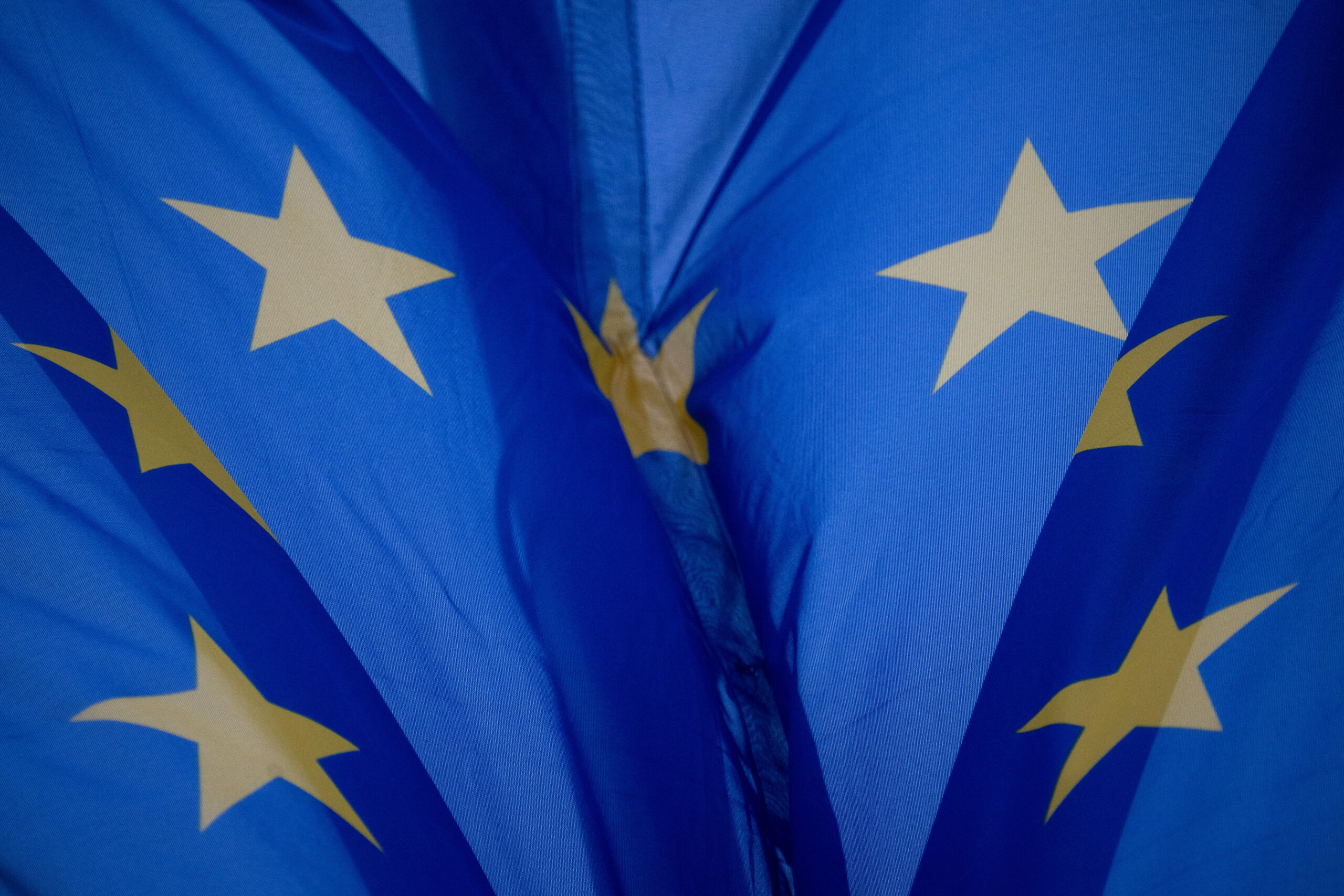 UE extinde măsurile comerciale împotriva Chinei pentru a proteja industria europeană