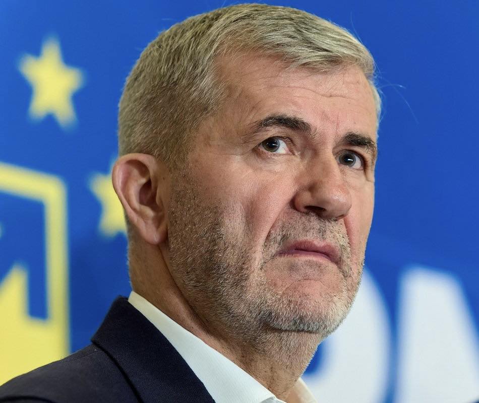Un alt lider PNL cere rămânerea liberalilor la guvernare. Valeriu Iftime: „Susțin formarea unui guvern pro-european, iar asta nu poate exista fără ca PNL să își asume un rol de conducere!”