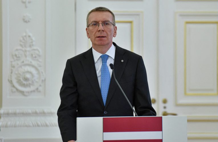 Un conservator a fost desemnat să formeze viitorul guvern al Letoniei în urma demisiei premierului