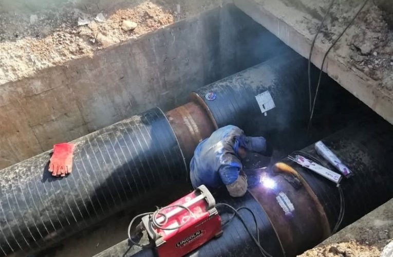 Un mare oraș din România rămâne fără apă caldă o săptămână. Sunt lucrări majore la rețeaua de termoficare