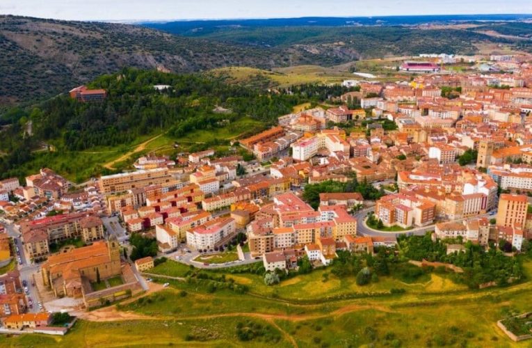 Un sat din Spania oferă o casă gratuită și un loc de muncă pentru a atrage noi locuitori, însă există o condiție „ciudată”