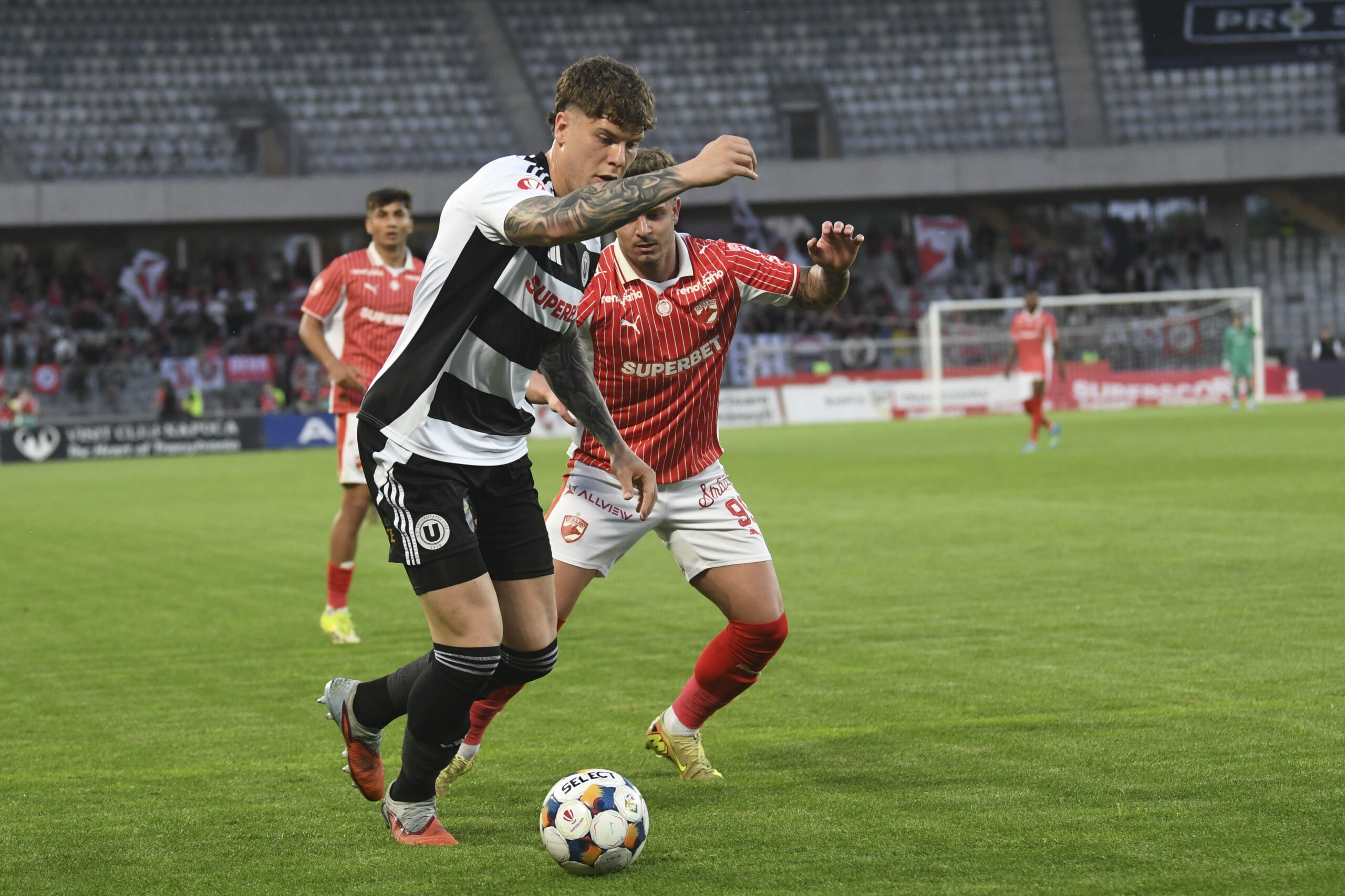 Universitatea Cluj remizează cu Dinamo București în ultima etapă din play-off, în Superliga de fotbal