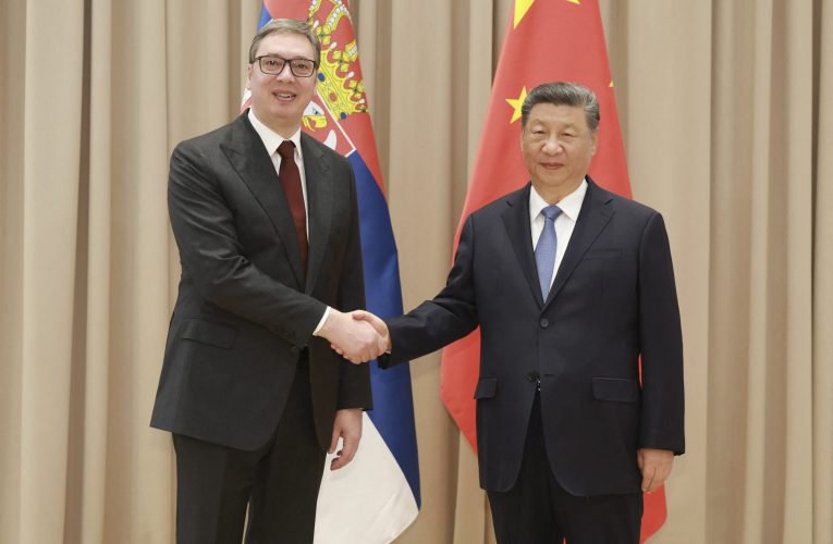 Vučić a apărat relația Serbiei cu China, în cadrul vizitei sale la Beijing
