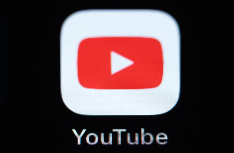 YouTube va eticheta automat videoclipurile generate cu AI. Noile marcaje vor fi mai vizibile pe Shorts și clipurile lungi