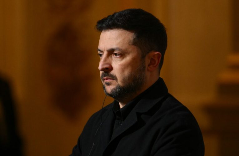 Zelenski avertizează că Rusia pregătește un posibil atac cu racheta hipersonică de tip Oreșnik asupra Ucrainei
