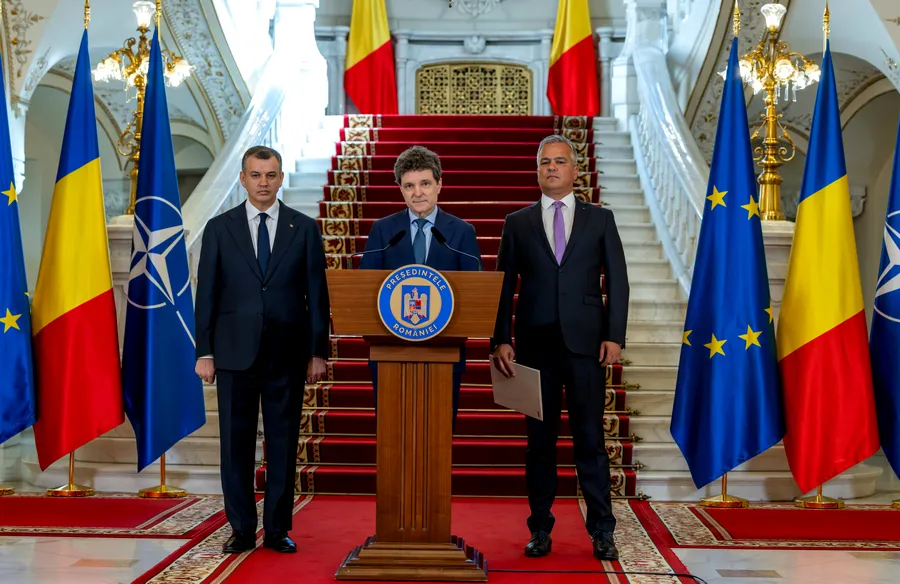 Adrian Veștea: „Este necesară instalarea rapidă a unui nou Guvern legitim”. Avertisment privind riscul retrogradării României la categoria „junk”