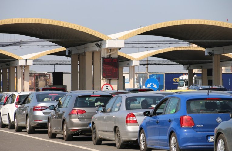 Angajații din vămi intră în grevă de avertisment timp de două ore