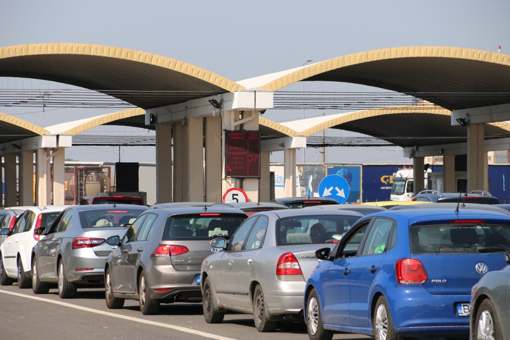 Angajații din vămi intră în grevă de avertisment timp de două ore