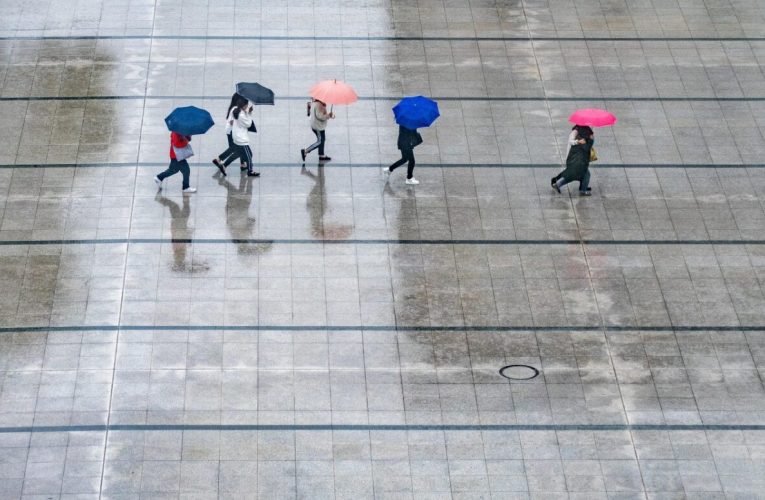 ANM: Cod galben de ploi torențiale, vijelii și grindină în cea mai mare parte din țară și București