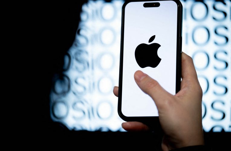 Apple introduce o nouă funcție care va putea schimba automat parolele compromise ale utilizatorilor