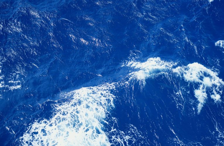 Astronomii au identificat posibile „planete-ocean” – lumile fără uscat sunt la doar 100 de ani-lumină de Pământ