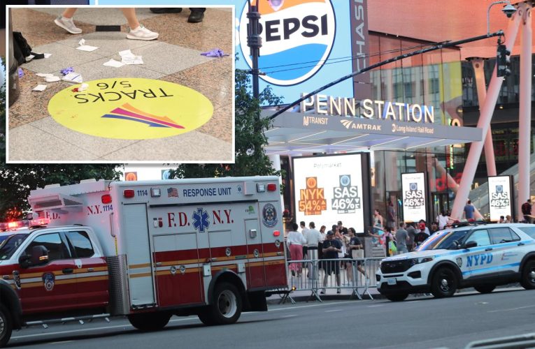 Atac cu cuțitul în cel mai circulat nod feroviar din New York / Cinci persoane au fost înjunghiate