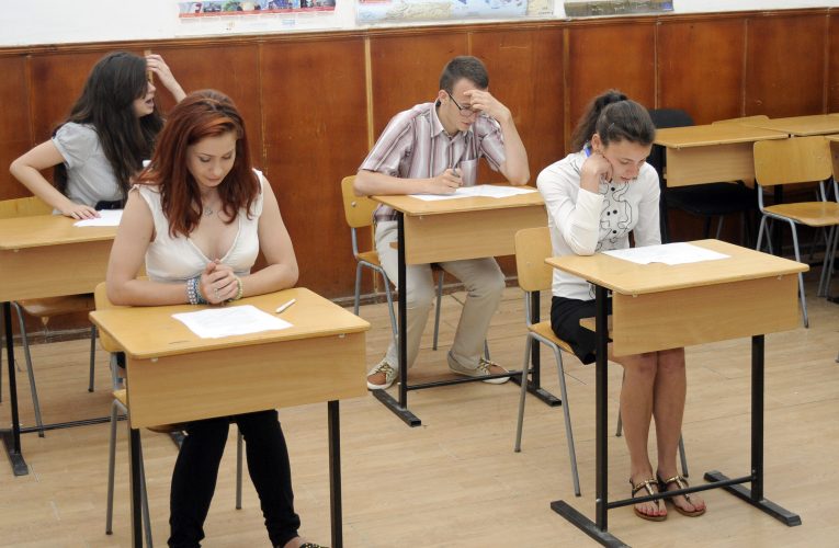 BAC 2026. Candidații susțin proba la Limba română. Ce subiecte au picat în anii trecuți