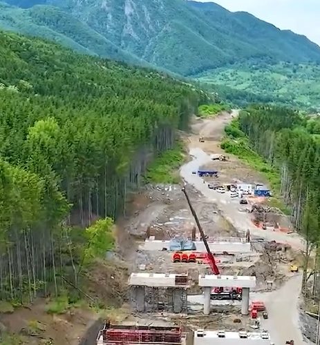Cârtița care va străpunge Carpații pe viitoarea autostradă Sibiu-Pitești va ajunge în următoarele săptămâni