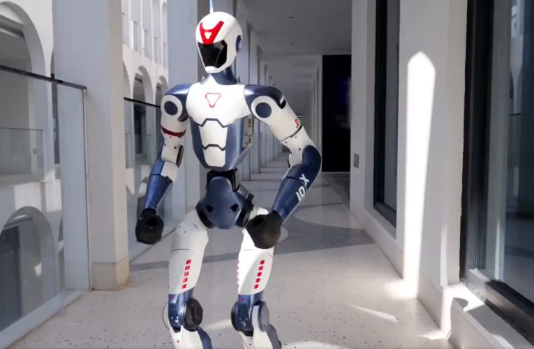 China poate construi mii de roboți umanoizi / Problema este cine-i cumpără
