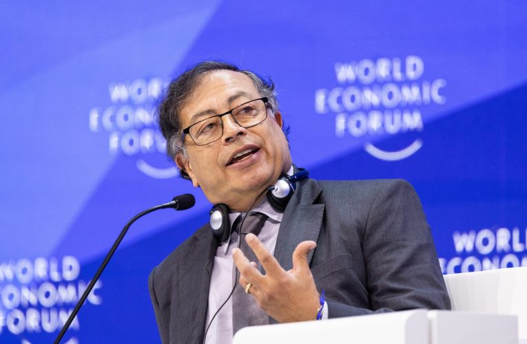 Columbia: Acord de pace între guvernul Petro și gherile