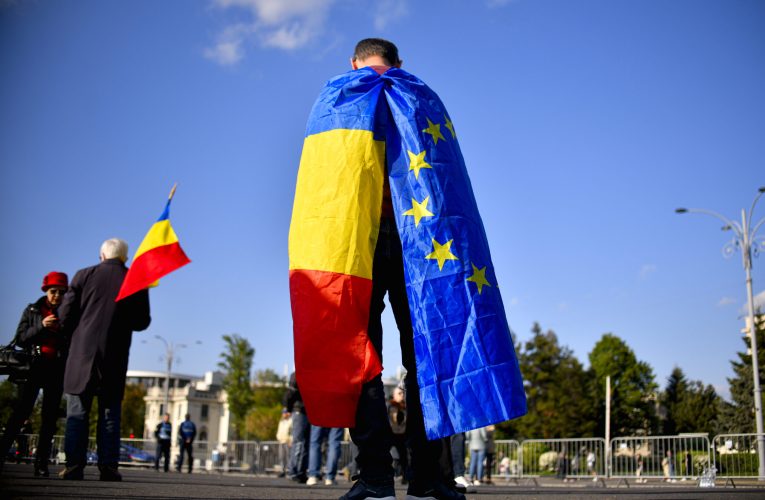Comisia Europeană suspendă procedura deficitelor excesive pentru România, dar continuă monitorizarea.