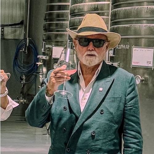 După Brad Pitt și George Clooney, Roger Taylor de la Queen investește în vinurile din Provence