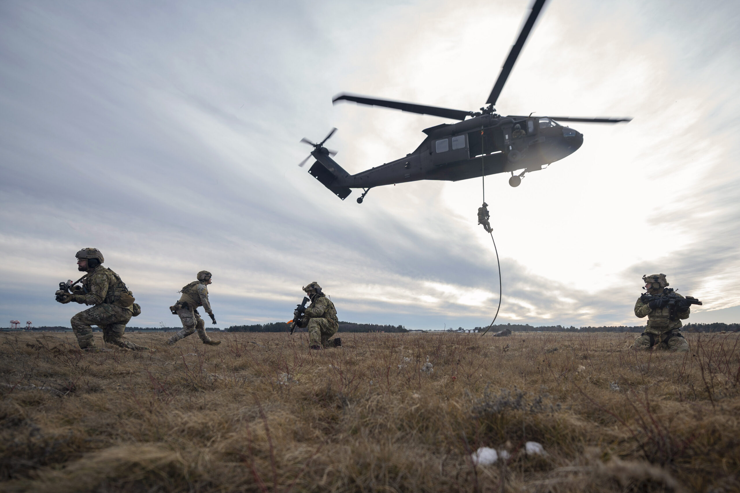 Elicoptere militare americane, relocate din Grecia în România