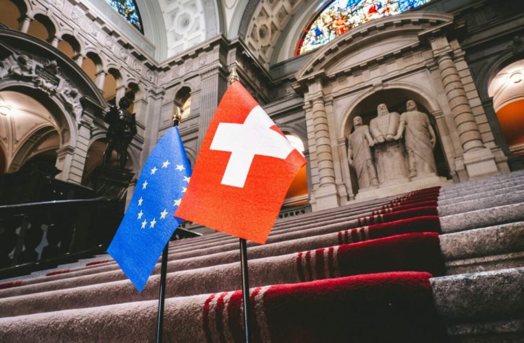 Elveția votează plafonarea populației la 10 milioane de locuitori. Imigrația ar putea fi restricționată, iar acordul cu UE renegociat