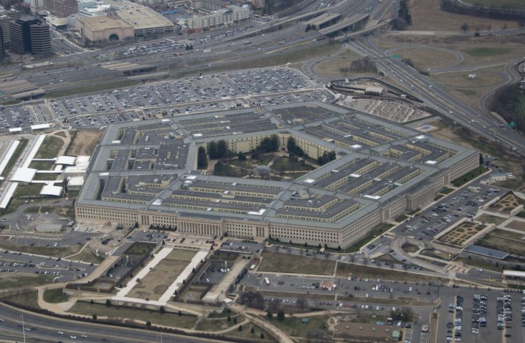 Evacuare la Pentagon. Mai multe echipe speciale se află în clădire