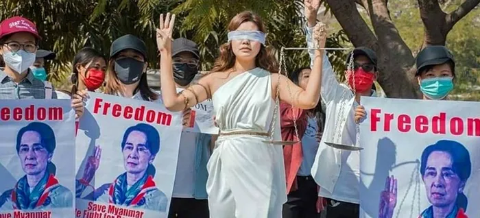 Femeile care dispar în închisorile din Myanmar. Mărturii despre tortură, umilințe și abuzuri sexuale sub regimul militar