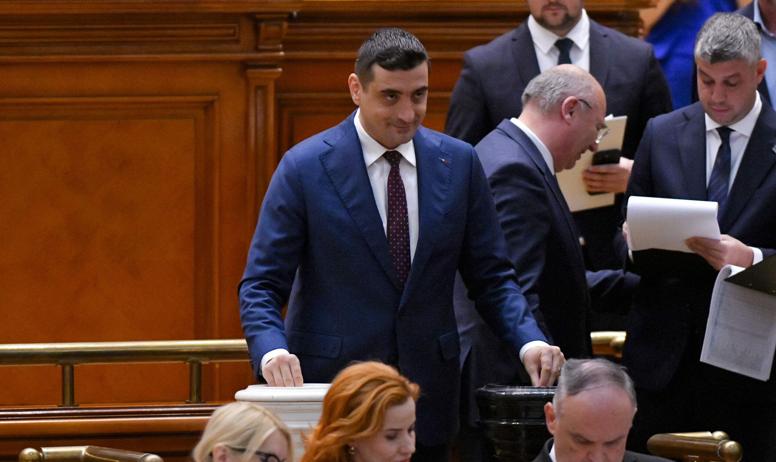 George Simion, noul kingmaker al crizei politice: a pus umărul la căderea Guvernului Bolojan, iar acum poate decide soarta Guvernului Veștea