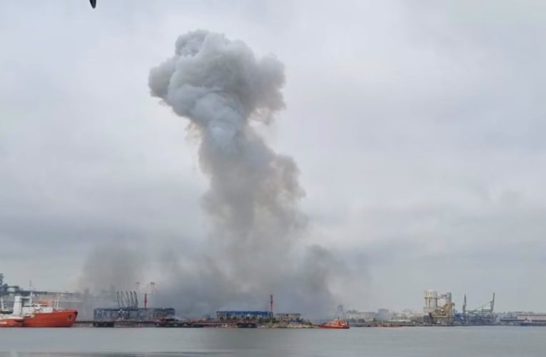 Guvernul prezintă cronologia incidentului din Portul Constanța și măsurile luate după explozia dronei ucrainene