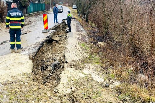 IGSU: Ploile abundente au produs pagube în 12 județe și în București