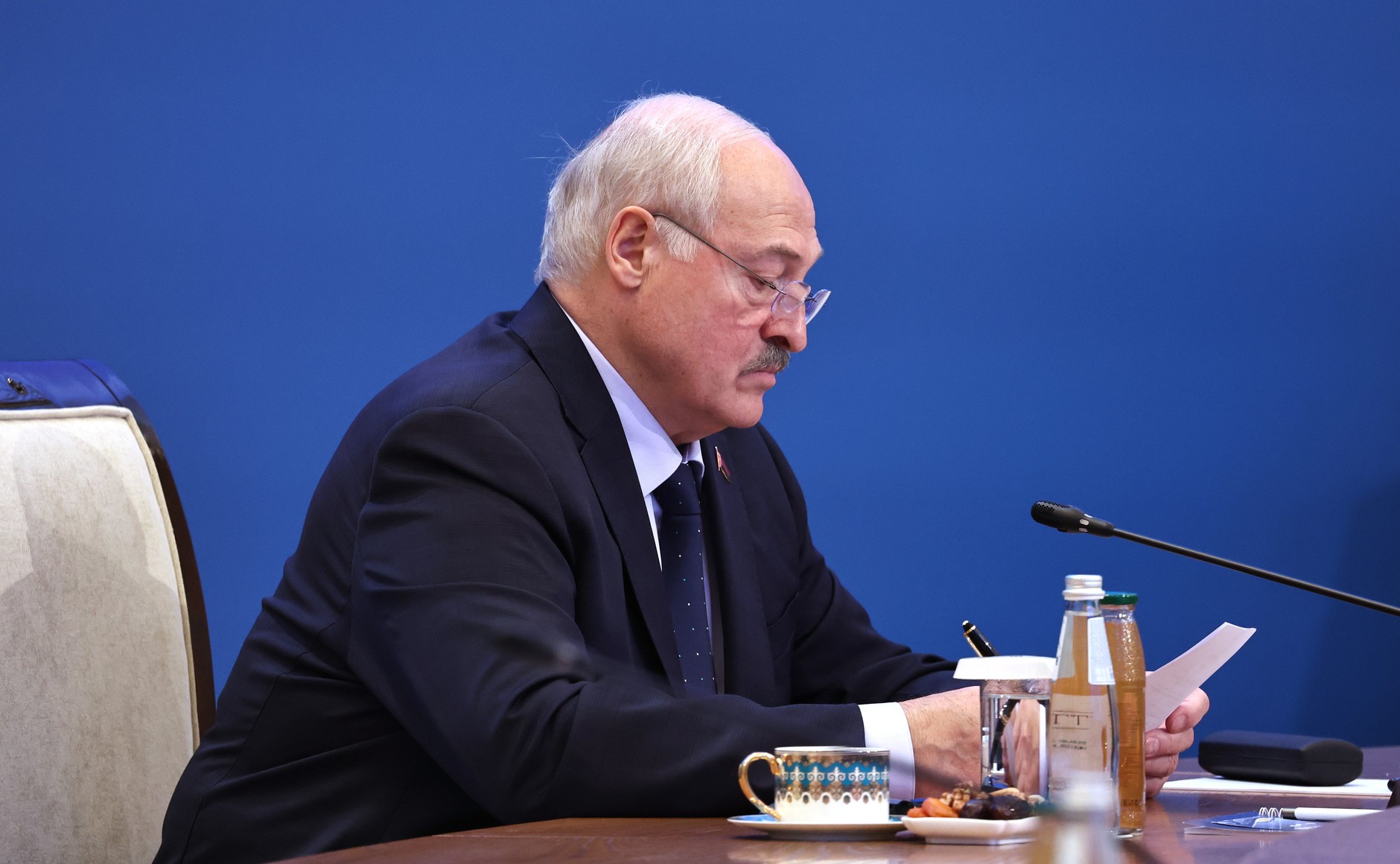 Lukașenko dezvăluie că s-a întâlnit cu emisari ai lui Zelenski: Haideți să o rezolvăm. Orice ar fi, vom fi de partea Rusiei